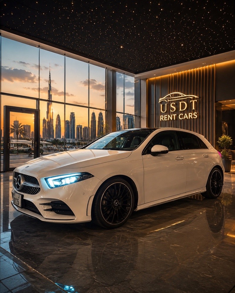 Mercedes Classe A au showroom USDT Rent Car de Dubaï